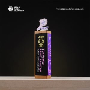 Piala Tennis Turnamen Raket Raketan KMI Piala Tennis Turnamen Raket Raketan