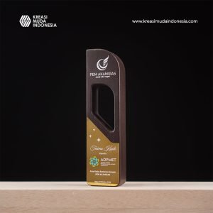 Plakat Terima Kasih PEM AKAMIGAS dan ADpMET KMI Plakat Terima Kasih PEM AKAMIGAS dan ADPMET
